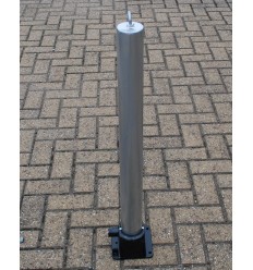 Galvanised 900W-76 Fold Down Parking Post, Integral Lock & Eyelet (001-2600 K/D, 001-2590 K/A).